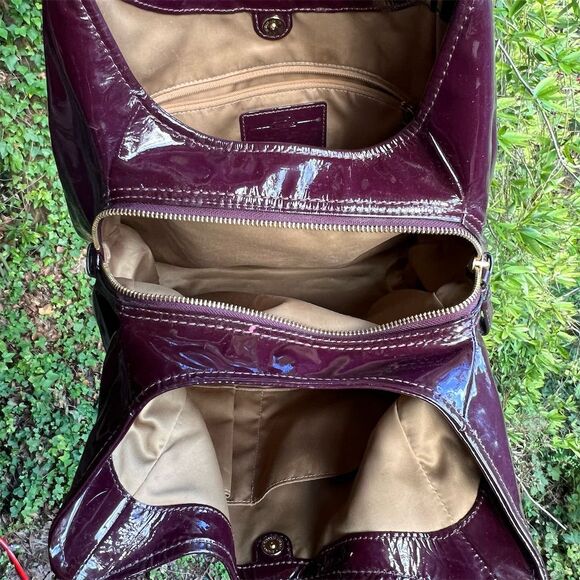 COACH Burgundy/Purple Patent Leather Madison Shoulder Bag & Wallet Set AUTHENTIC - Picture 4 of 16